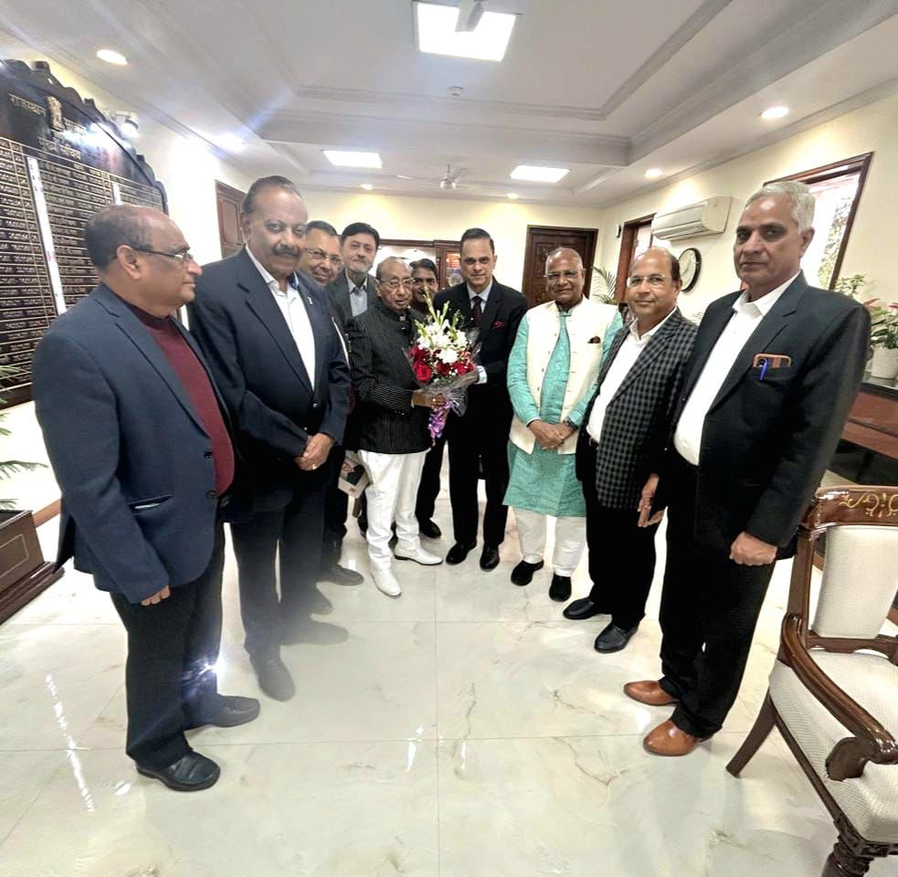 मुख्य सचिव से राजस्थान चैंबर ऑफ कॉमर्स एंड इंडस्ट्री के प्रतिनिधिमंडल की मुलाकात