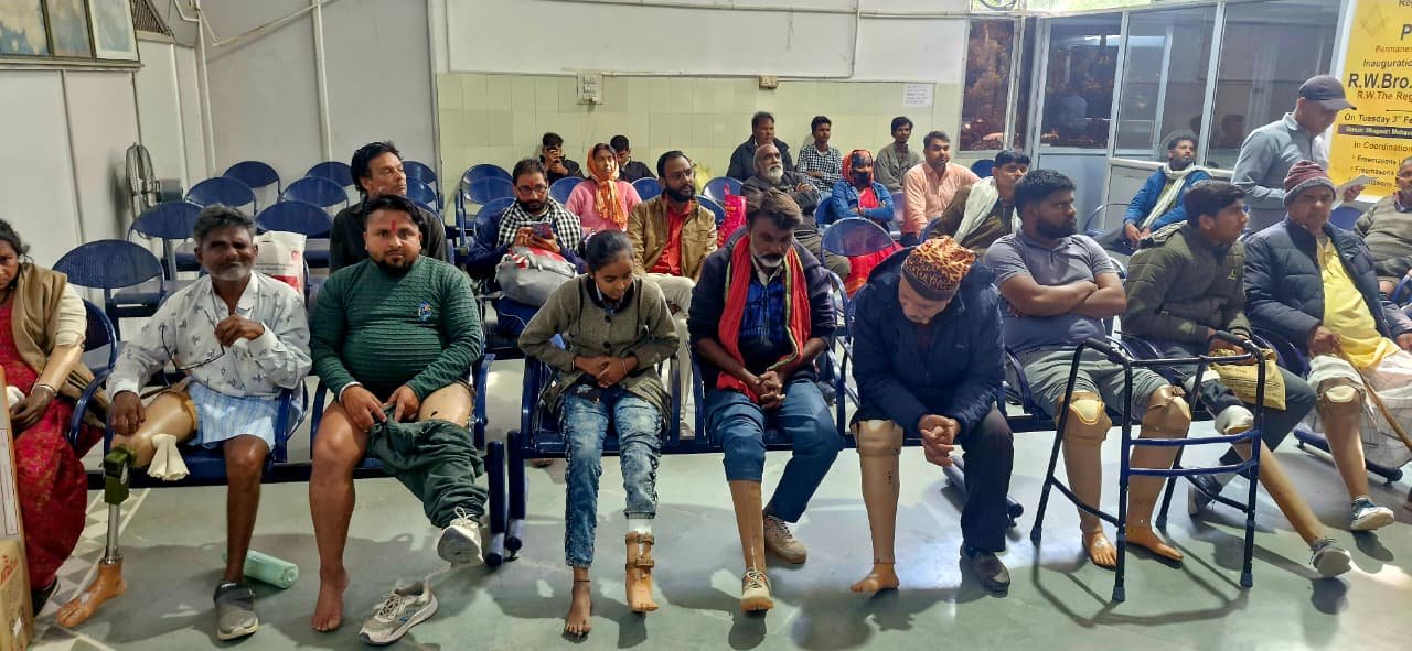 फ्रीमेसन्स ने दिव्यांगों को दिया आत्मनिर्भरता का सहारा, 32 को मिले निःशुल्क कृत्रिम अंग