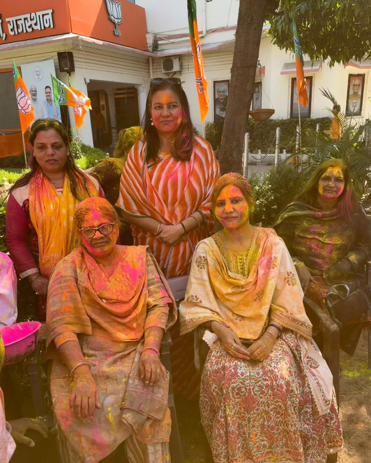 भाजपा कार्यालय जयपुर में रंगोत्सव की धूम