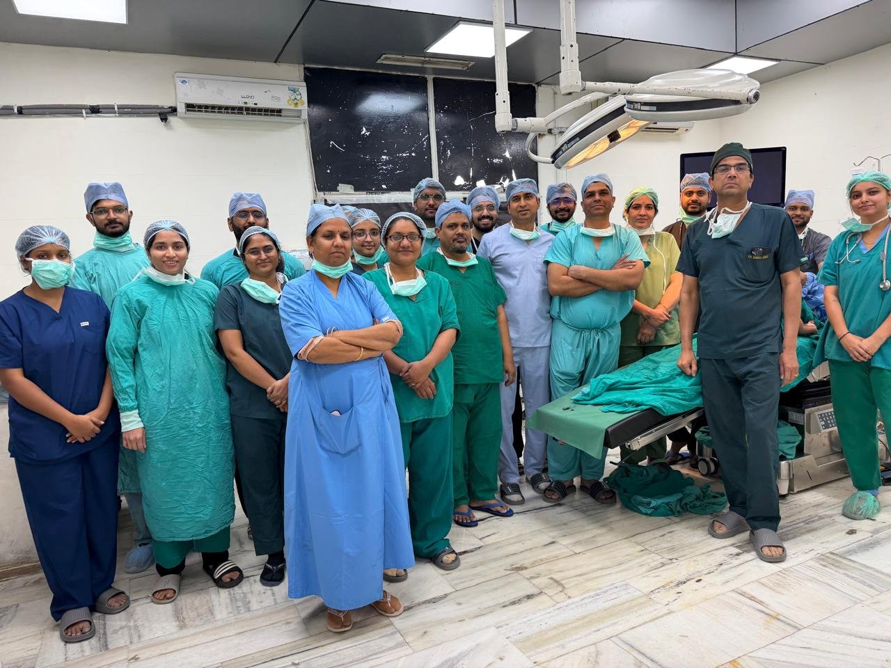 एसएमएस में 11 साल के बच्चे का दुर्लभ हर्निया ऑपरेशन सफल