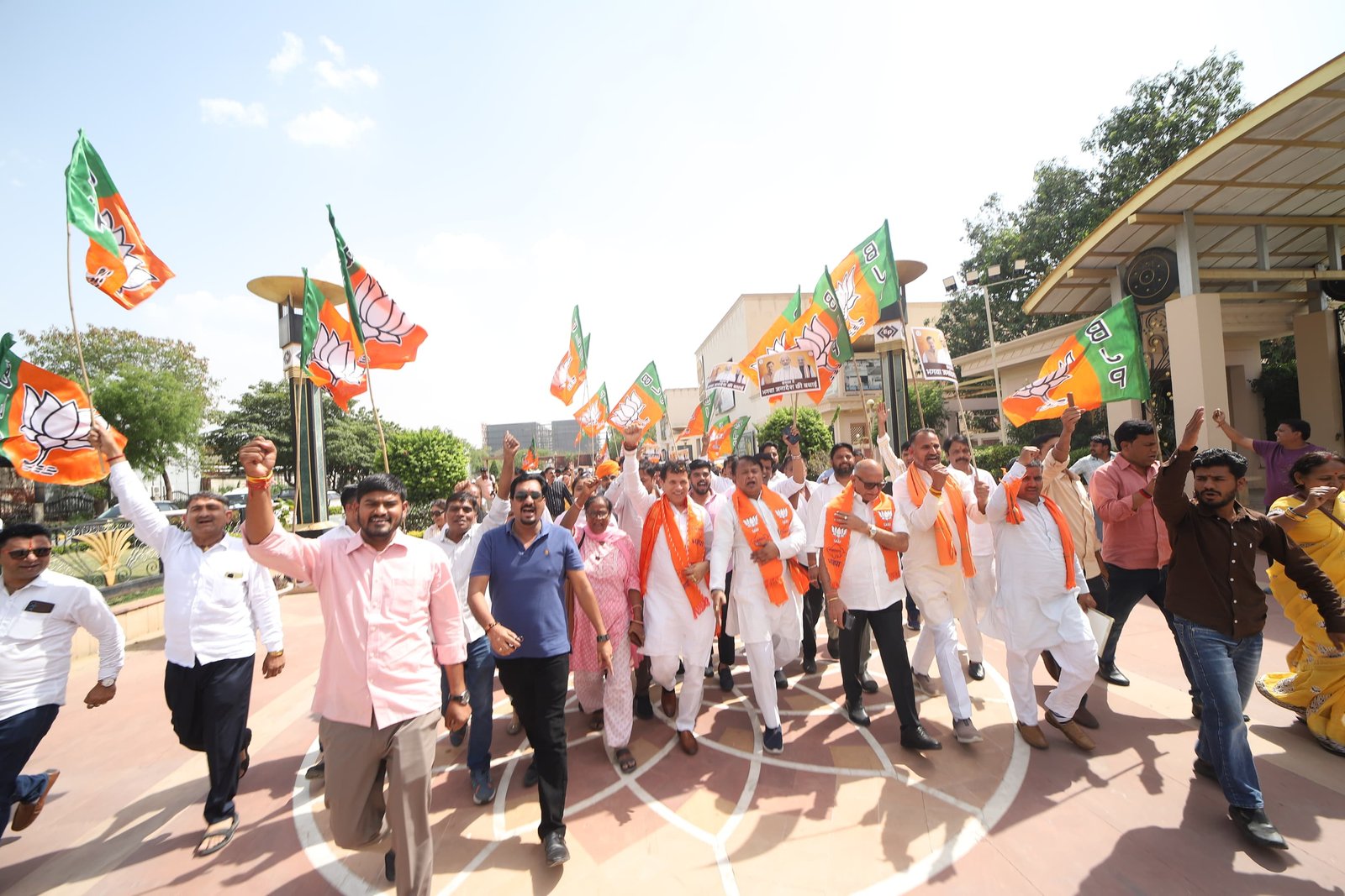 भाजपा जयपुर शहर ने कार्यकर्ताओं को दिखाई ‘धुरंधर’ फिल्म, चुनावों में जीत का मनाया भव्य उत्सव