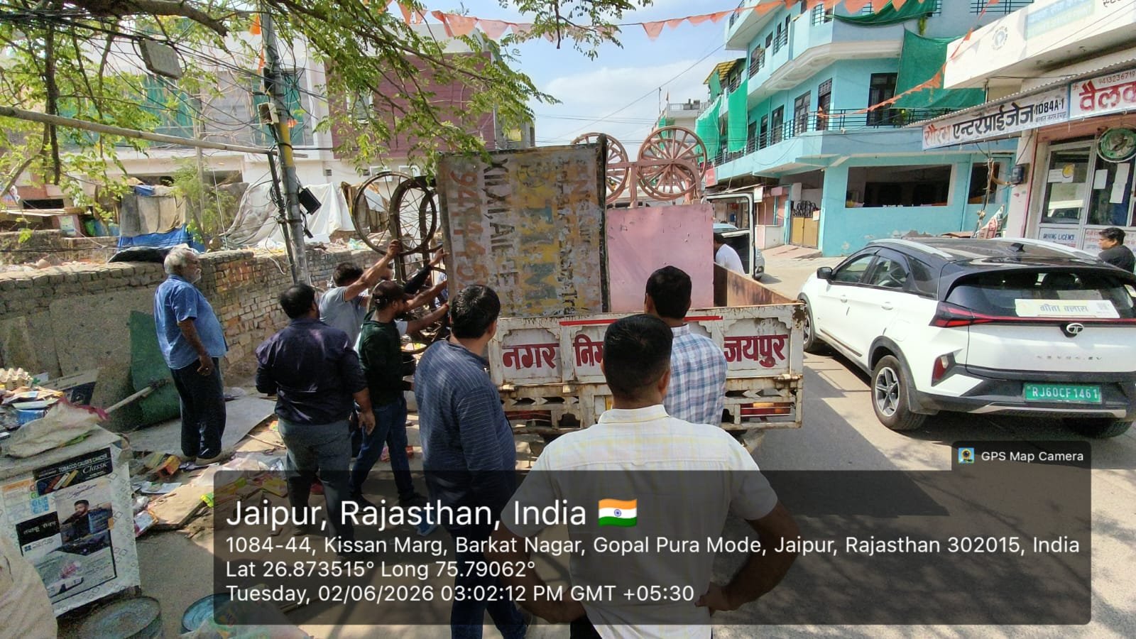नगर निगम जयपुर की बड़ी कार्रवाई: 13 कैंटर सामान जब्त, 25 हजार रुपये कैरिंग चार्ज वसूला